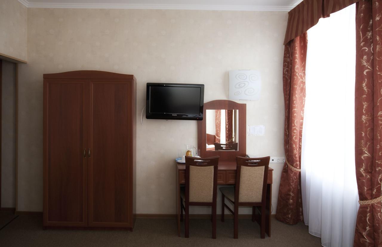 Inzhekon Hotel Saint Petersburg Room photo